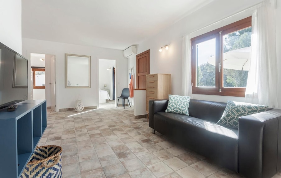 Amazing Home In Algaida With Private Swimming Pool, Can Be Inside Or Outside - S'Arenal