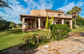 Exterior - Amazing home in SHorta with private swimming pool, can be inside or outside (SHorta)