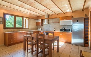 Fridge, microwave, oven, stovetop - Awesome home in Son Macia with private swimming pool, can be inside or outside (Son Macia)