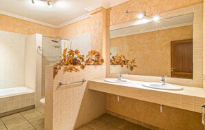 Shower, hair dryer - Awesome home in Son Macia with private swimming pool, can be inside or outside (Son Macia)