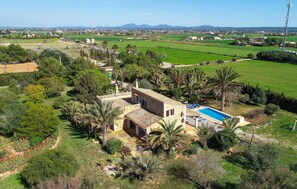 Exterior - Es Revolt de Sa Barrala (Ses Covetes)