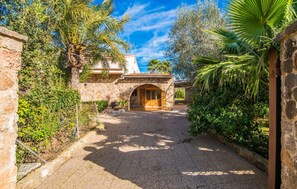 Exterior - Beautiful home in Inca with private swimming pool, can be inside or outside (Inca)
