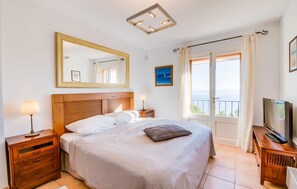 3 Schlafzimmer, Bügeleisen/Bügelbrett, Reisekinderbett, kostenloses WLAN
