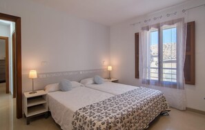 4 Schlafzimmer, Zimmersafe, Bügeleisen/Bügelbrett, Reisekinderbett