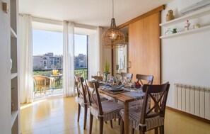 Dining - 2 bedroom beautiful apartment in Port de Pollença (Port de Pollença)