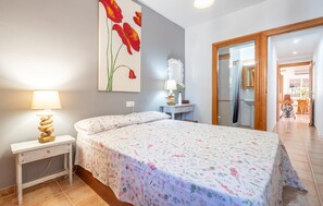 bed - 4 bedroom gorgeous home in Colonia de Sant Pere (Colonia de Sant Pere)