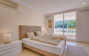 3 habitaciones y caja de seguridad en la habitación 