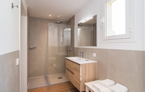Shower, hair dryer - Ses Set Tanques de Son Fosquet (Llucmajor)