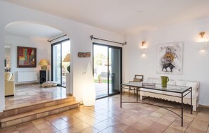 Interior - Beach front home in Colonia de Sant Pere with house sea view (Colonia de Sant Pere)