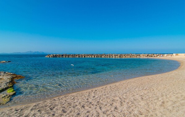 Beach nearby - Beach front home in Colonia de Sant Pere with house sea view (Colonia de Sant Pere)