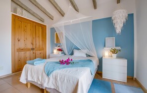 3 chambres, fer et planche à repasser, lit parapluie, Wi-Fi gratuit