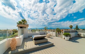 Terrace/patio - Gorgeous home in Badia Blava (Badia Blava)
