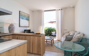 TV connectée, table de tennis de table