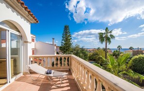 Property grounds - Stunning home in Cala Pi with house sea view (Cala Pi)