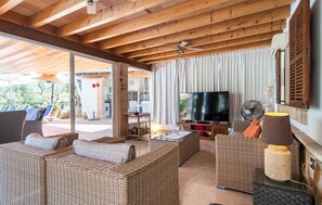 Interior - Nice home in Llubi with private swimming pool, can be inside or outside (Llubi)
