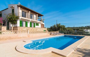 Pool - Gorgeous home in Santanyí with house sea view (Santanyí)