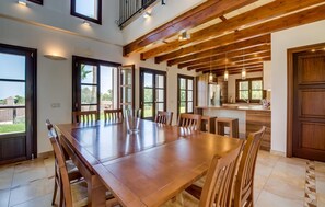 Dining - Gorgeous home in Porto Cristo (Porto Cristo)