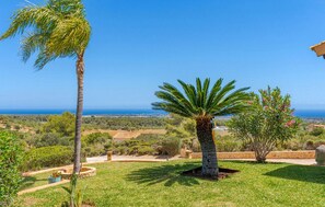 Property grounds - Amazing home in Portocolom with private swimming pool, can be inside or outside (Portocolom)