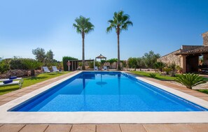 Pool - Stunning home in Santa Margalida (Santa Margalida)