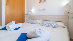Unclassified image, 4 of 24, button - Marina d'Or lV Casa 5 (Cala dOr)