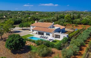 Exterior - Luxurious home in Cala Mendia (Cala Mendia)