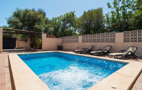 Awesome home in Cala Ratjada