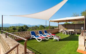 Outdoor dining - Nice home in Costitx with private swimming pool, can be inside or outside (Costitx)