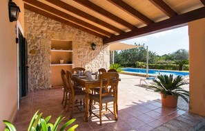 Outdoor dining - Villa Joana del Cami de Marina (Pollenca)