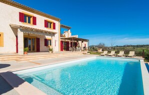 Pool - Nice home in Sant Llorenc with private swimming pool, can be inside or outside (Sant Llorenc)
