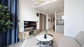 Luxury Apartment, Balcony, City View | Living area