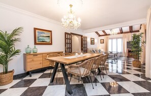 Dining - Cozy home in Cala Ratjada with private swimming pool, can be inside or outside (Cala Ratjada)