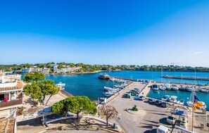 Marina - 2 bedroom beach front apartment in Portopetro (Portopetro)