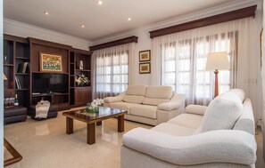 Smart TV - Lovely home in Cala Santanyi (Cala Santanyi)