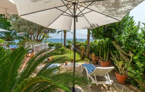 Terrace/patio - Awesome home in Alcudia with WiFi (Alcudia)