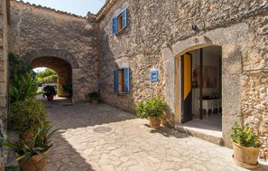 Property grounds - Amazing home in Costitx with private swimming pool, can be inside or outside (Costitx)