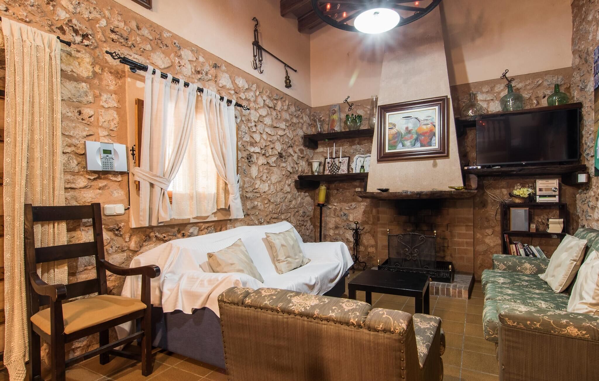 Gorgeous Home In Llubi With Private Swimming Pool, Can Be Inside Or Outside - Muro