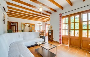 TV - Awesome home in Arta with private swimming pool, can be inside or outside (Arta)