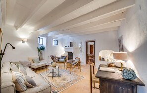 Smart TV, fireplace - Lovely home in Arta with private swimming pool, can be inside or outside (Arta)