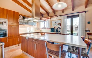 Fridge, microwave, stovetop, dishwasher - Lovely home in Muro with private swimming pool, can be inside or outside (Muro)