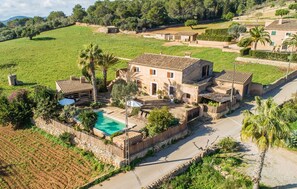 Exterior - Awesome home in SHorta with private swimming pool, can be inside or outside (SHorta)
