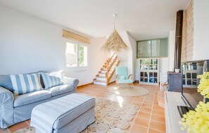 TV - Awesome home in Son Serra de Marina with WiFi (Son Serra de Marina)