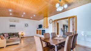 Dining - Lovely home in Sa Coma with private swimming pool, can be inside or outside (Sa Coma)
