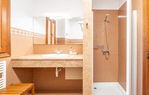 Shower, hair dryer - Gorgeous home in Canyamel with private swimming pool, can be inside or outside (Canyamel)