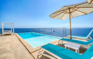 Pool - Beach front home in Canyamel (Canyamel)