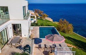 A heated pool - Awesome home in Porto Cristo (Porto Cristo)
