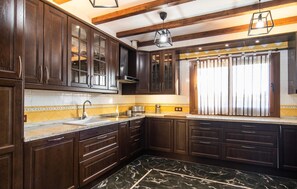 Fridge, microwave, oven, stovetop - Awesome home in Llucmajor with private swimming pool, can be inside or outside (Llucmajor)
