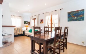 Dining - Beautiful home in Lloseta with private swimming pool, can be inside or outside (Lloseta)