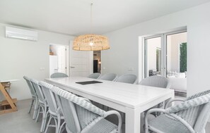 Dining - Gorgeous home in Costa dels Pins (Costa dels Pins)
