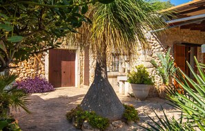 Exterior - Lovely home in Buger with private swimming pool, can be inside or outside (Buger)