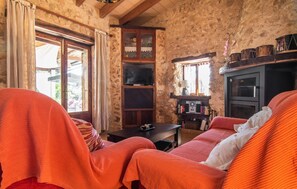 Smart TV - Lovely home in Buger with private swimming pool, can be inside or outside (Buger)
